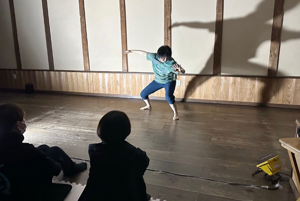 作品「Little Bubble」（空，2023）