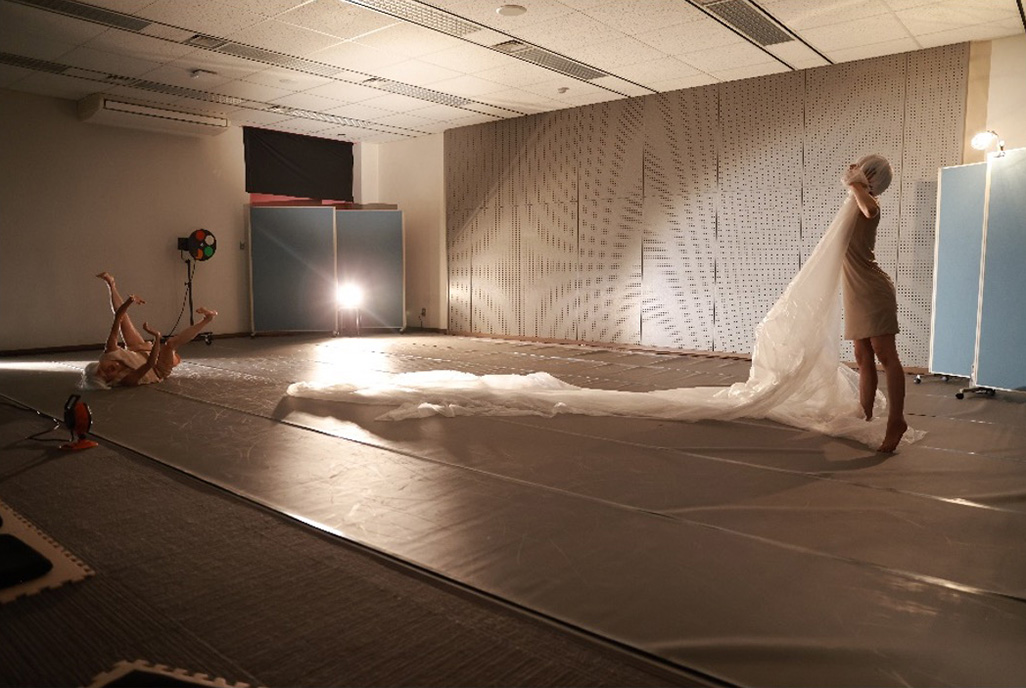 作品「enaー胞衣ー」  （黒川・takako，2025）